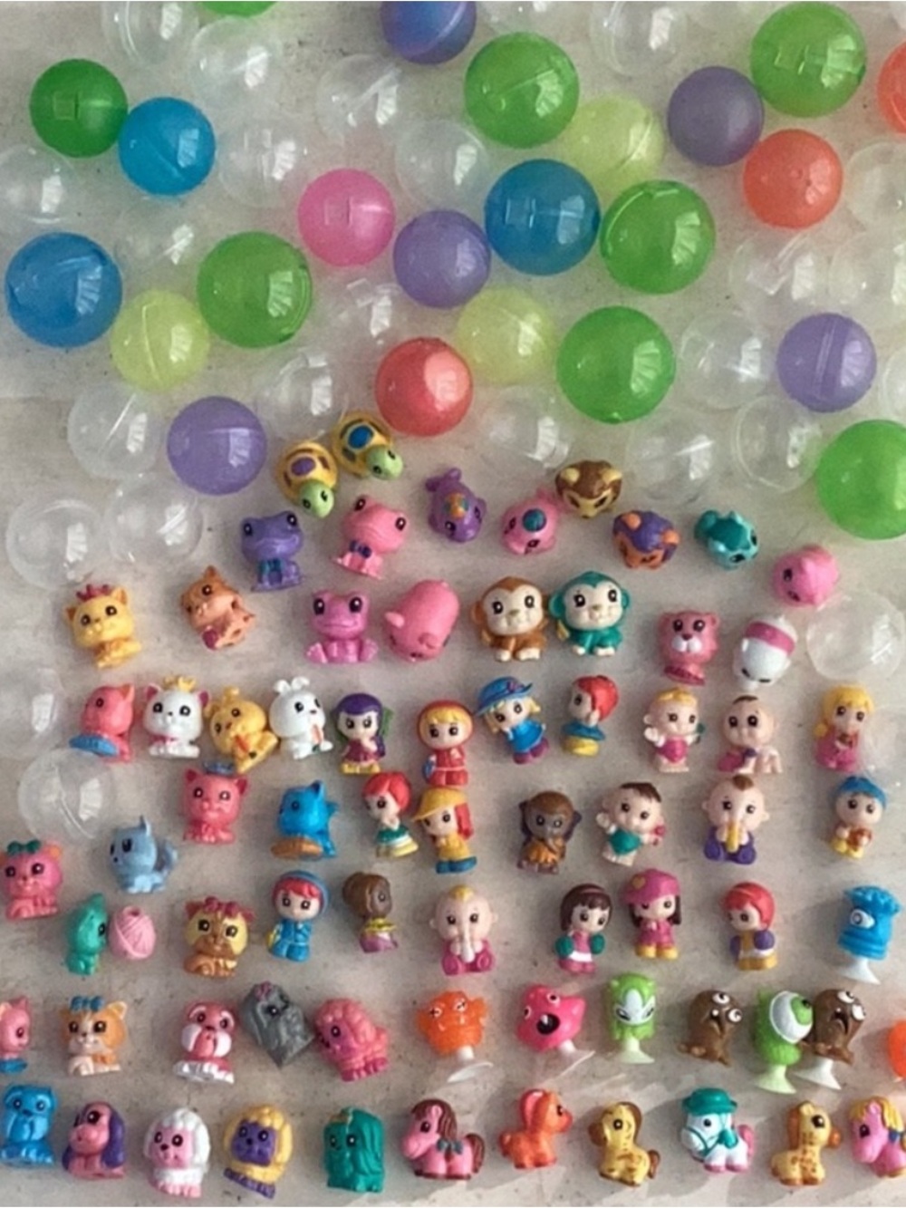 Squinkies Toys Figures & Bubbles Containers Mini Toy Figurines Lot 120 Vintage
